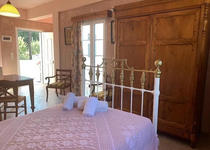 Αρχόντισσα *